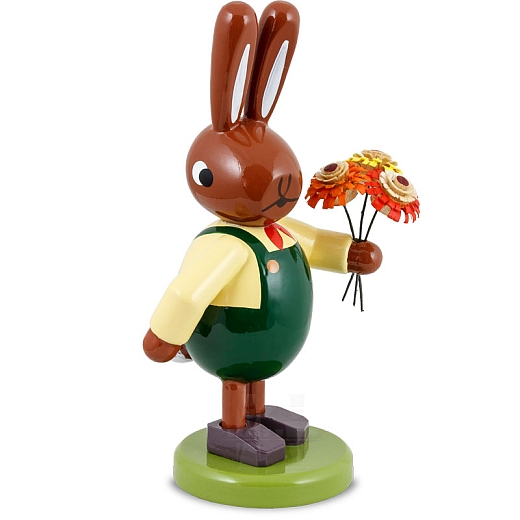 Hase mit Blumenstrauß und grüner Hose 8 cm