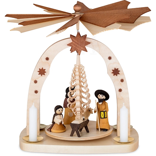 Arch Pyramid Manger with candles